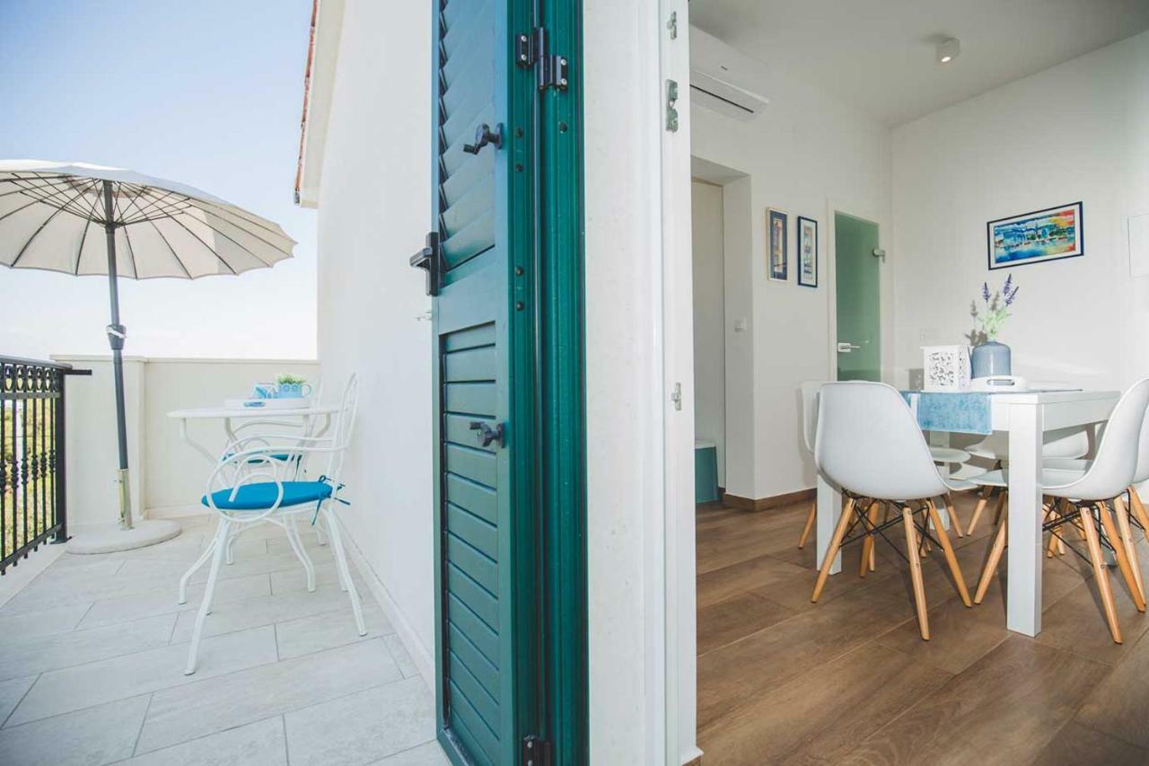 Ferienwohnung Salsa Supetar Exterior foto